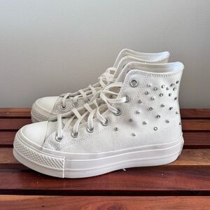 Platform cream/white converse with pearls and gems size 7